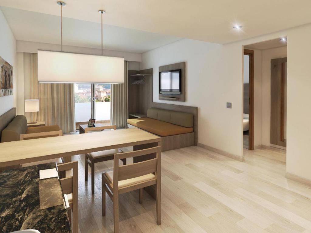 Cabot Tres Torres Apartamentos Playa de Palma Kültér fotó