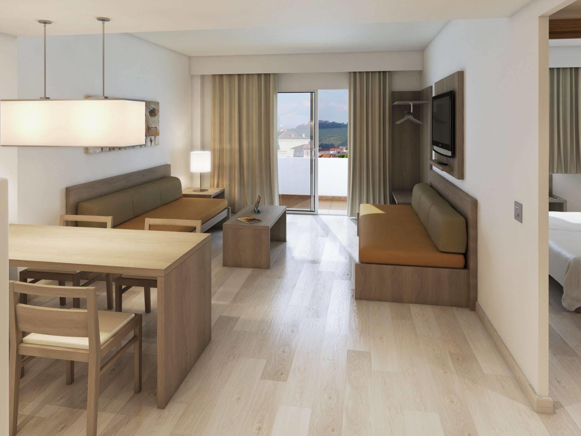 Cabot Tres Torres Apartamentos Playa de Palma Kültér fotó