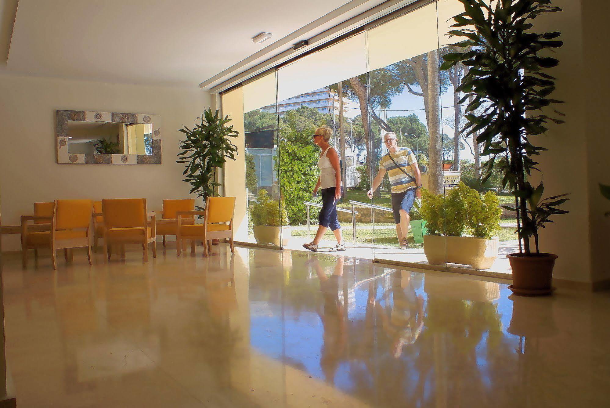 Cabot Tres Torres Apartamentos Playa de Palma Kültér fotó