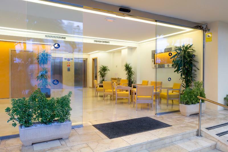 Cabot Tres Torres Apartamentos Playa de Palma Kültér fotó